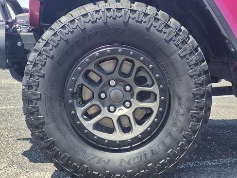Used 2022 Jeep Wrangler Unlimited Rubicon w/ Xtreme Recon 35" Tire Package AWD/4WD image 7
