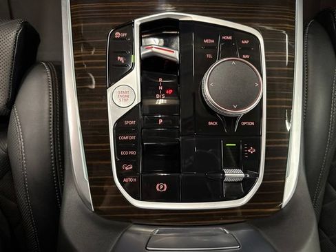 Used 2026 BMW X7 xDrive40i AWD/4WD image 18