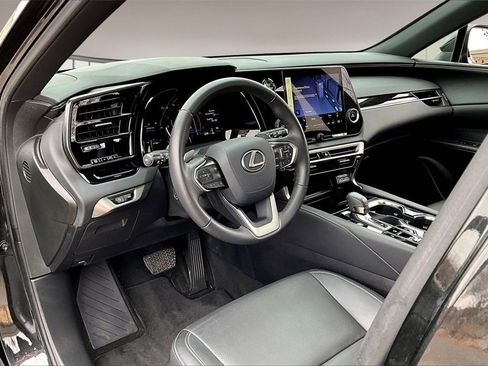 Used 2025 Lexus RX 350 FWD w/ Technology Package image 13