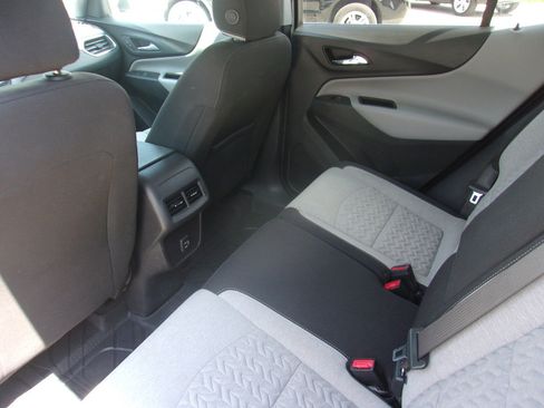 Used 2023 Chevrolet Equinox LT AWD/4WD image 16