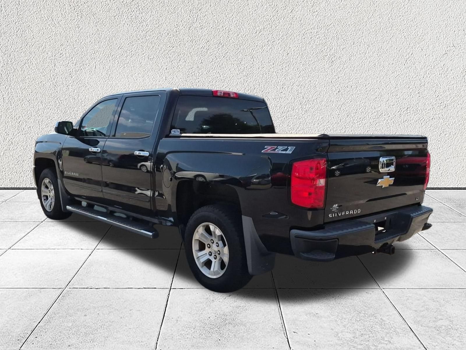 Used 2017 Chevrolet Silverado 1500 LT w/ All Star Edition AWD/4WD image 5