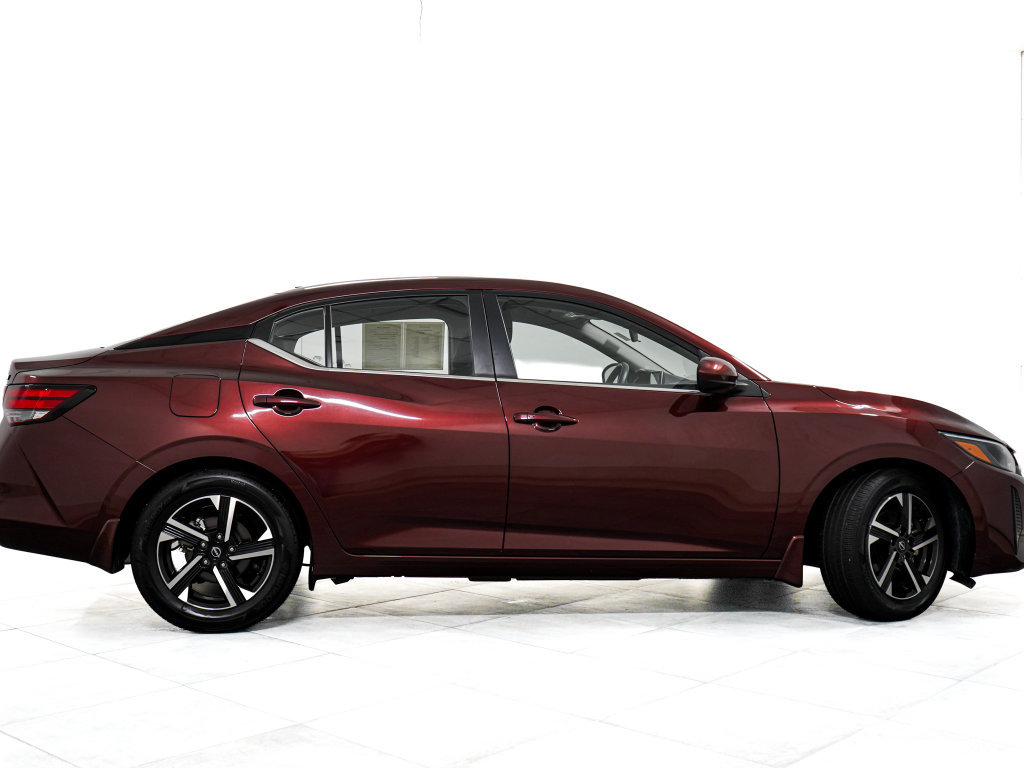 Used 2024 Nissan Sentra SV FWD image 7