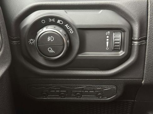 New 2026 Jeep Gladiator Sport image 17