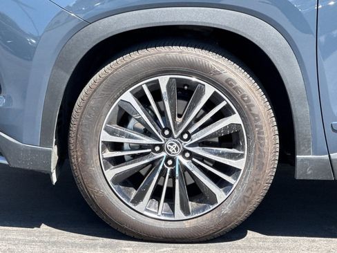 Used 2025 Toyota Grand Highlander MAX Platinum image 36