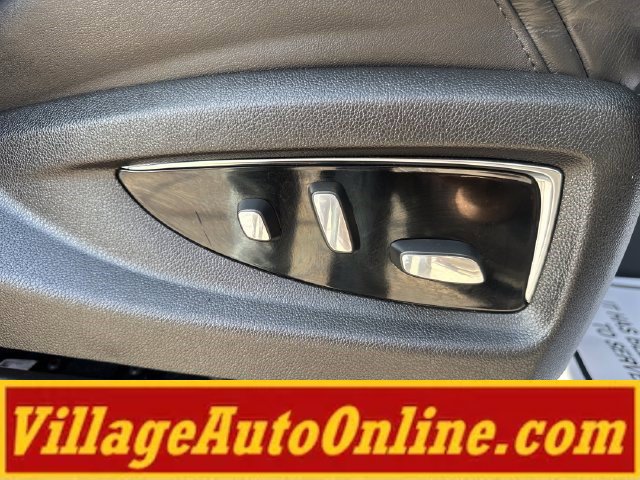 Used 2018 Cadillac Escalade Luxury AWD/4WD image 46