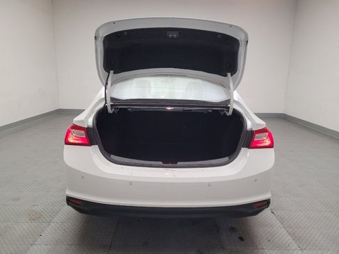 Used 2024 Chevrolet Malibu LT image 29