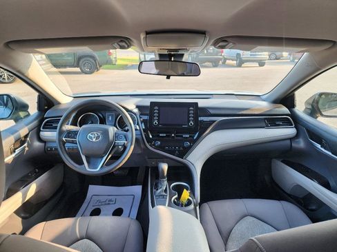 Used 2023 Toyota Camry LE FWD image 11