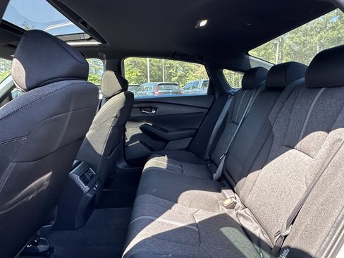 Used 2025 Honda Accord Sport image 9