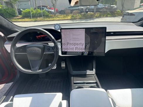 Used 2026 Tesla Model S Plaid AWD/4WD image 28