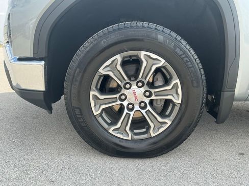 Used 2025 GMC Sierra 1500 SLT image 11