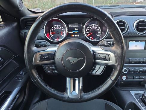 Used 2019 Ford Mustang Coupe image 19