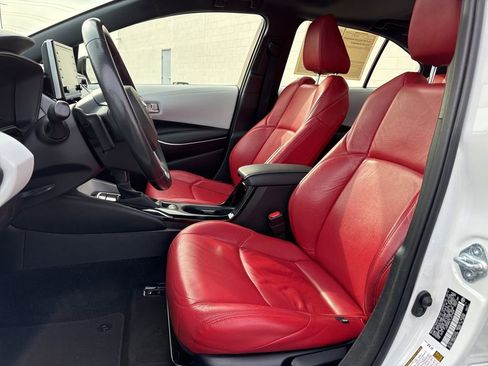 Used 2020 Toyota Corolla SE image 27