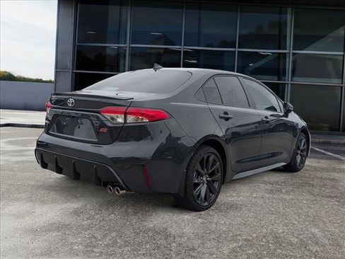 Used 2025 Toyota Corolla SE image 7