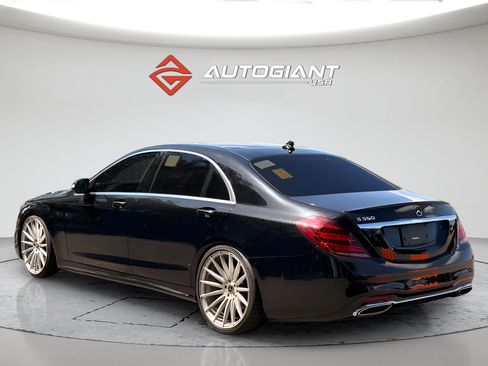Used 2019 Mercedes-Benz S 560 Sedan image 2