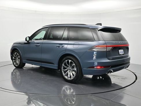 New 2026 Lincoln Aviator 2WD w/ Jet Appearance Package image 7