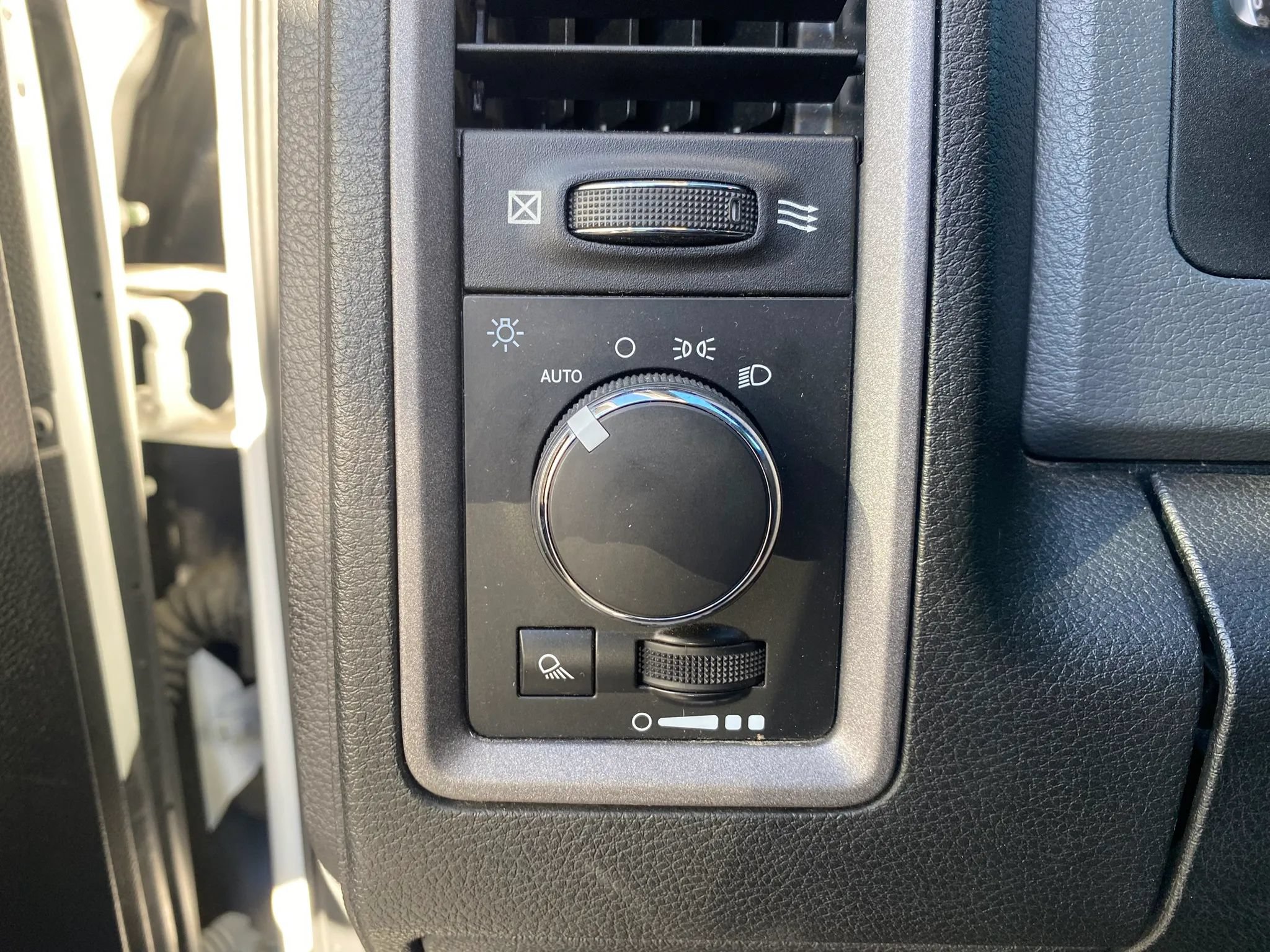 Used 2017 RAM 3500 Tradesman w/ Popular Equipment Group AWD/4WD image 19