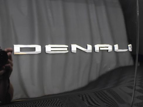 Used 2025 GMC Yukon Denali w/ Denali Reserve Package AWD/4WD image 60