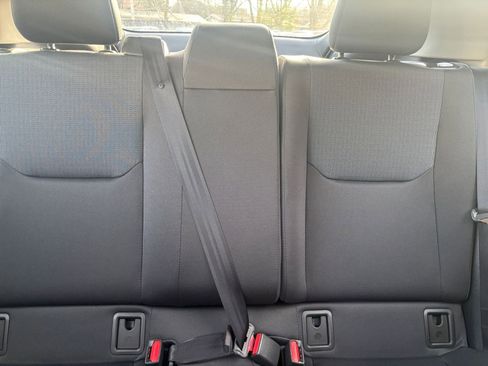 Used 2025 Toyota Prius LE image 36