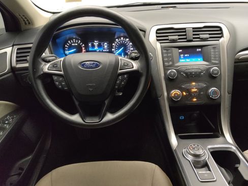 Used 2019 Ford Fusion S FWD image 22