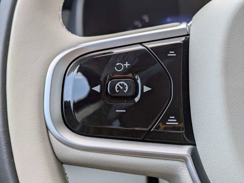New 2026 Volvo XC90 B6 Ultra w/ Protection Package Premier AWD/4WD image 36