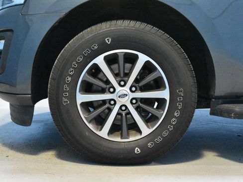 Used 2020 Ford Expedition XLT AWD/4WD image 25