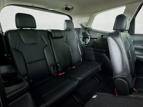 Used 2024 Kia Telluride S w/ S Sunroof Package image 32