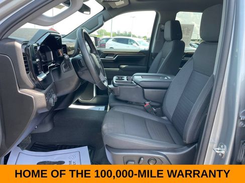 Used 2024 Chevrolet Silverado 1500 LT AWD/4WD image 10