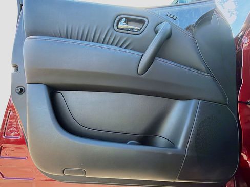 Used 2024 Nissan Armada Platinum w/ Captain's Chairs Package image 23