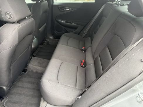 Used 2024 Chevrolet Malibu RS FWD image 22