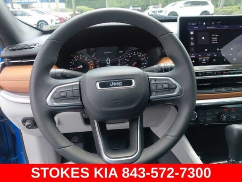 Used 2024 Jeep Compass Limited AWD/4WD image 11