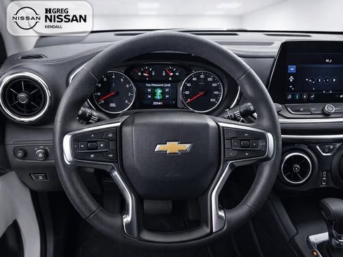 Used 2025 Chevrolet Blazer LT AWD/4WD image 7