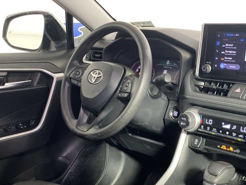 Used 2024 Toyota RAV4 XLE FWD image 10