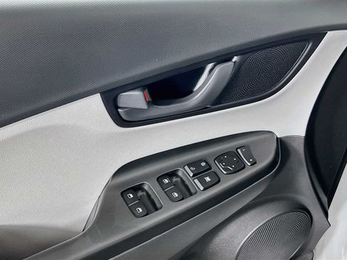 Certified 2023 Hyundai Kona SEL AWD/4WD image 17