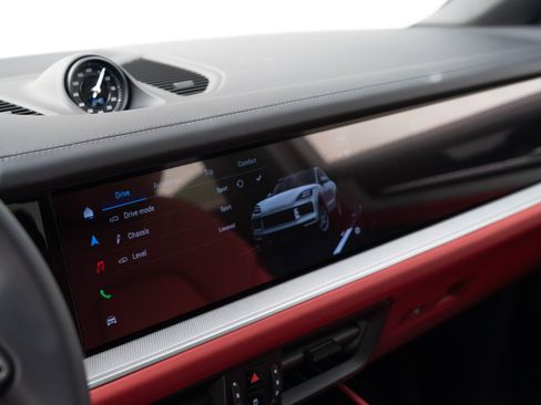 New 2026 Porsche Cayenne E-Hybrid Coupe image 29