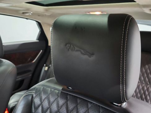 Used 2017 Jaguar XJ L Portfolio AWD/4WD image 27
