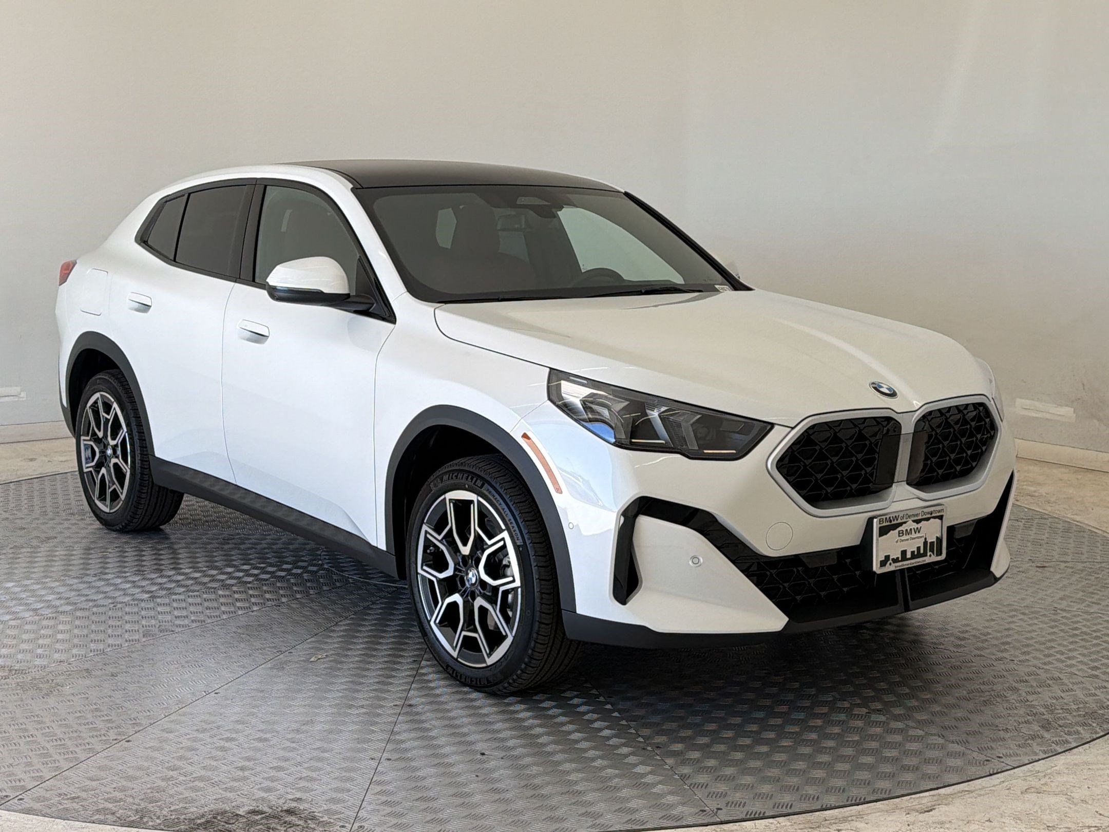 New 2026 BMW X2 xDrive28i w/ Technology Package AWD/4WD image 7