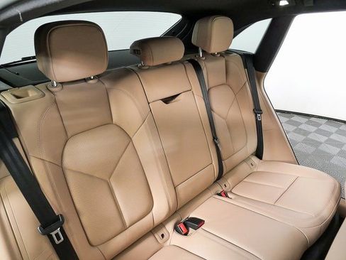 New 2026 Porsche Macan image 21