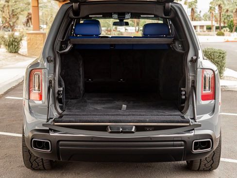 Used 2022 Rolls-Royce Cullinan image 25