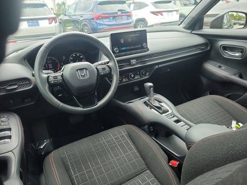 Used 2024 Honda HR-V Sport image 10