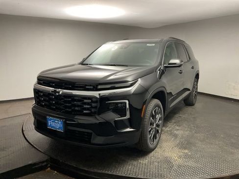 New 2026 Chevrolet Traverse LT w/ Sun and Wheel Package image 3