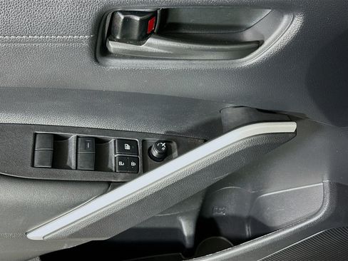 Used 2024 Toyota Corolla Cross LE FWD image 14