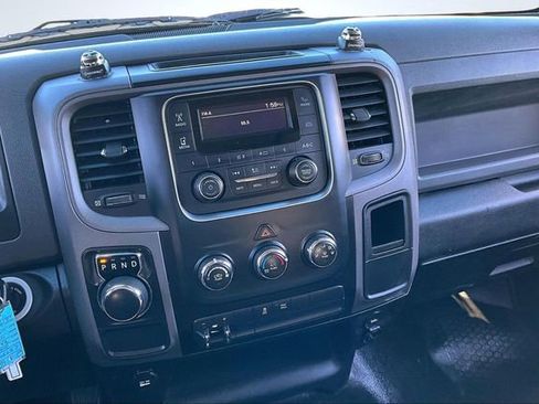 Used 2020 RAM 1500 Tradesman w/ Chrome Appearance Group image 10