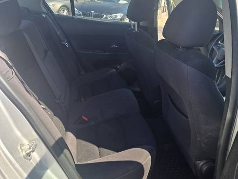 Used 2014 Chevrolet Cruze LT FWD image 14