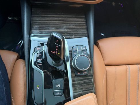 Used 2019 BMW 530i xDrive 530i xDrive w/ Convenience Package image 33