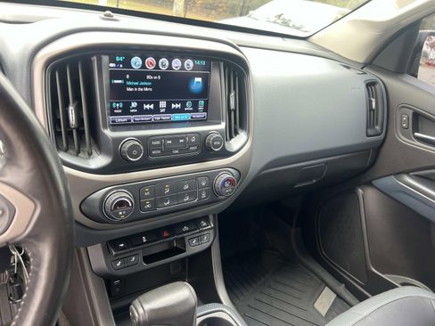 Used 2018 Chevrolet Colorado Z71 image 29
