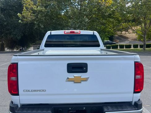 Used 2016 Chevrolet Colorado W/T w/ WT Convenience Package AWD/4WD image 6