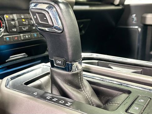 Used 2019 Ford F150 Lariat w/ Equipment Group 502A Luxury image 19