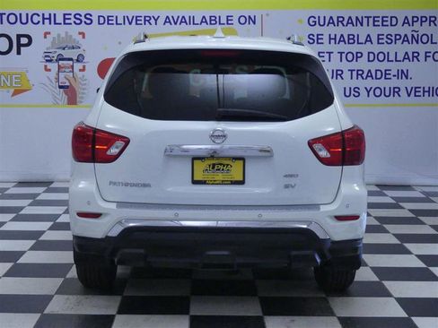 Used 2019 Nissan Pathfinder SV image 7