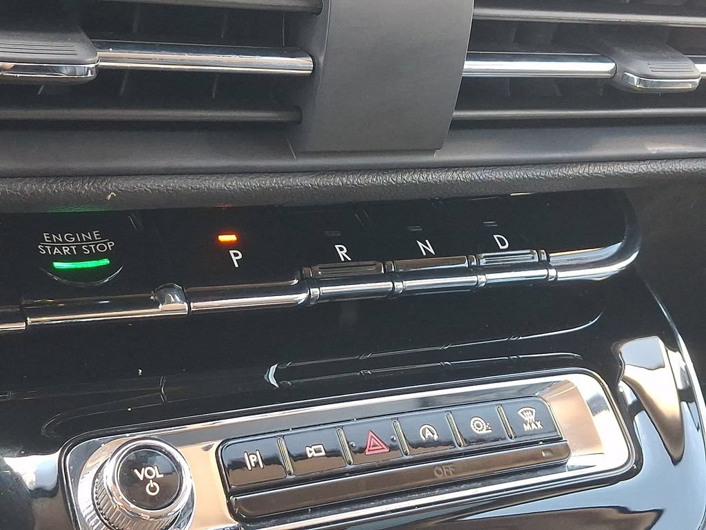 Certified 2023 Lincoln Corsair AWD image 15