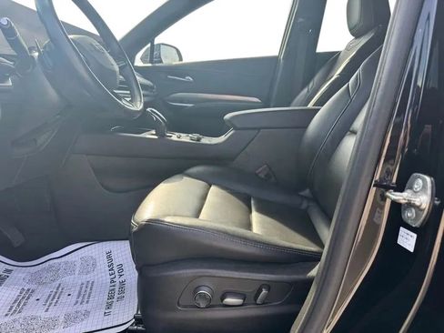 Used 2024 Cadillac XT4 Premium Luxury AWD/4WD image 9